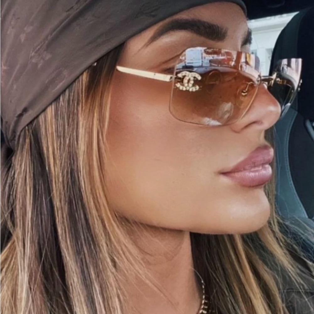 Like New💕CHANEL PERFECT CONDITION SWAROVSKI CRYSTAL VINTAGE SUNGLASSES - Picture 15 of 15